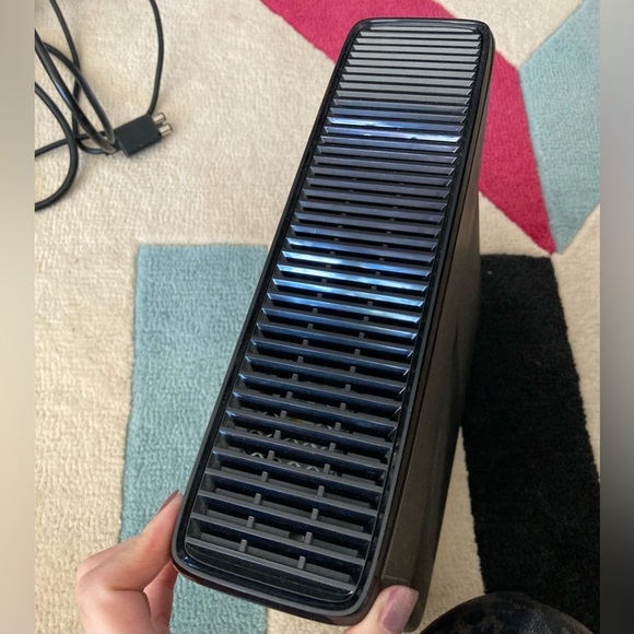 Microsoft XBOX 360 S 4GB Black Console 2 Controllers Games Borderlands Bundle - Picture 4 of 8